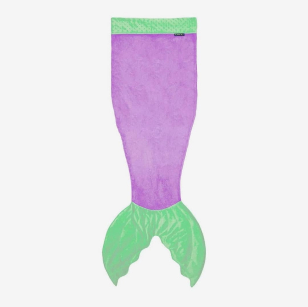 Blankie Tails wearable‎ mermaid blanket for girls.